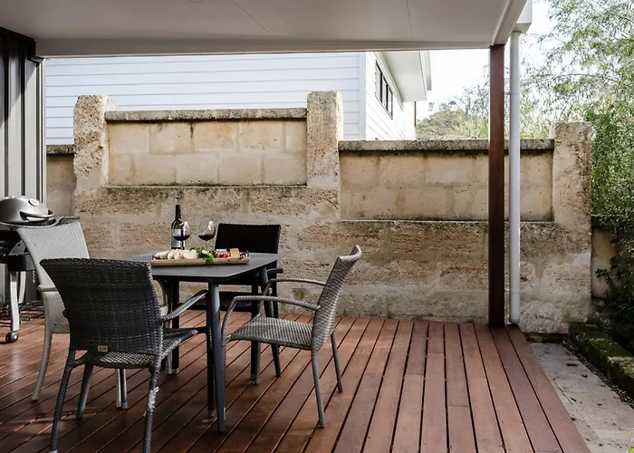 Marri Lodge - 2 Bedroom With Ensuites Spacious Townhouse